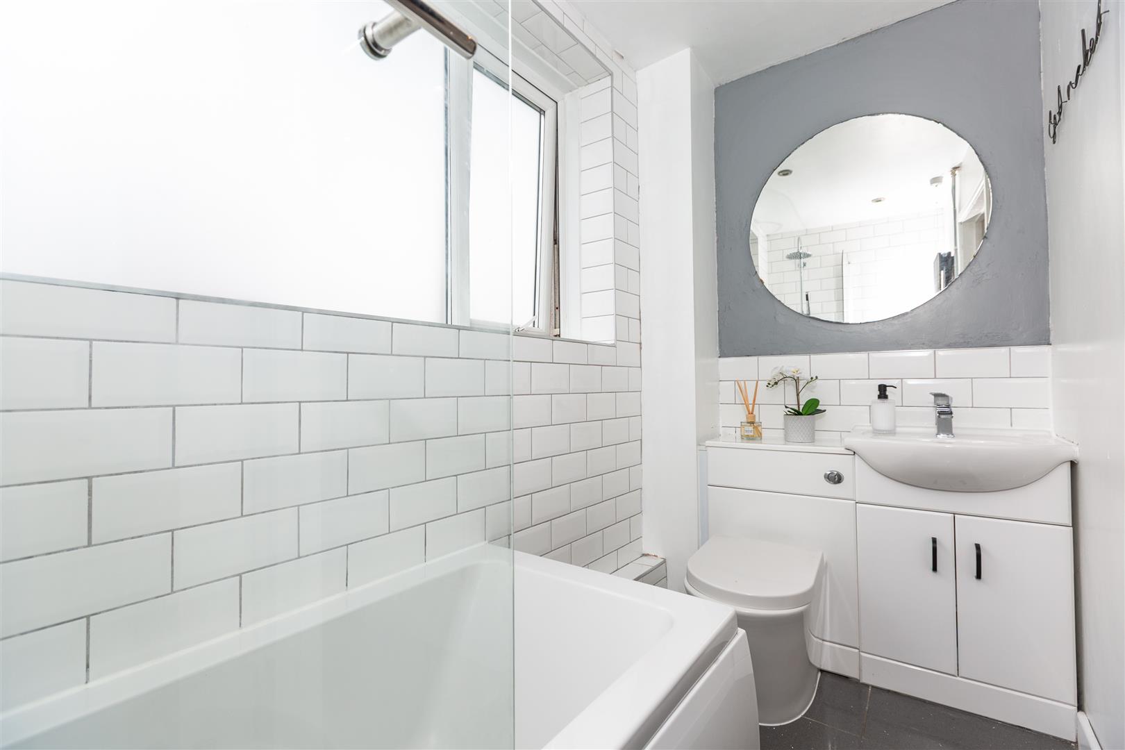 Vivian Street, Swansea, SA1 2LW